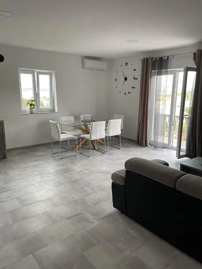 Apartman Ivanica Lukoran